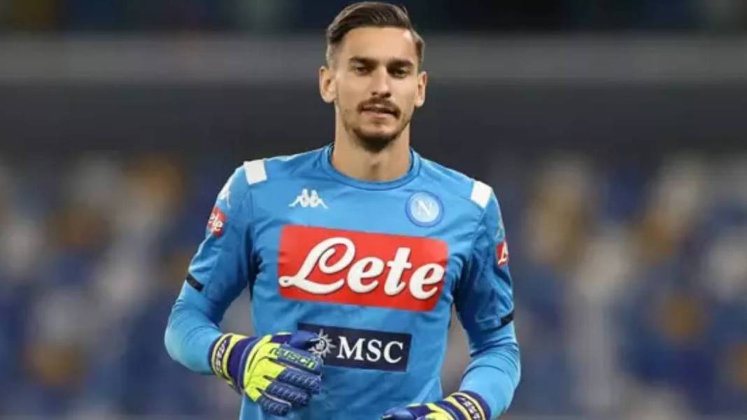 Fernando Muslera dönemi sona eriyor! Galatasaray dünyaca ünlü kaleci ile anlaştı. Efsane isim o tarihte imzayı atacak 6